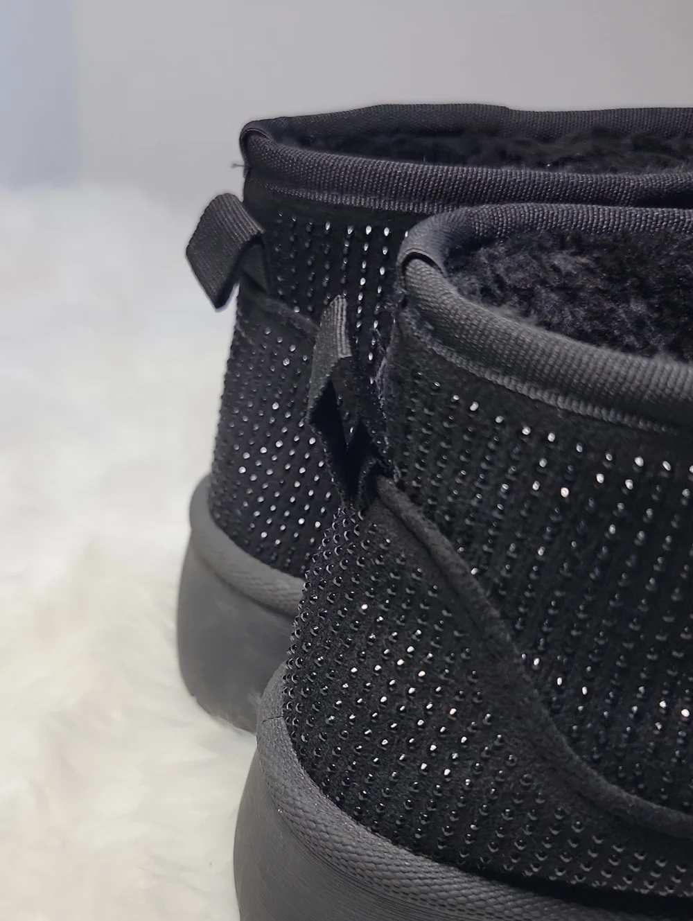 Black Rhinestone Sparlkle Bootie Boot Faux Fur InsideSize 38/ 7.5